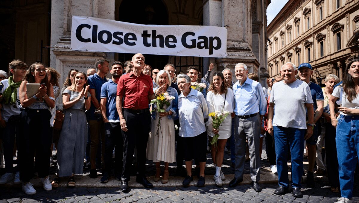 'Close the Gap', campagna Coop per la prima volta in un luogo pubblico a Roma