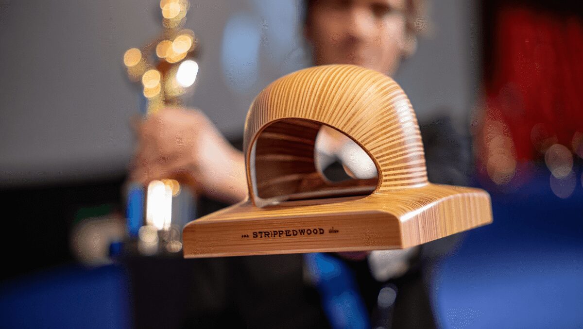 Saviola, Strippedwood riceve la menzione d'onore al XXIX Premio Compasso d'oro Adi