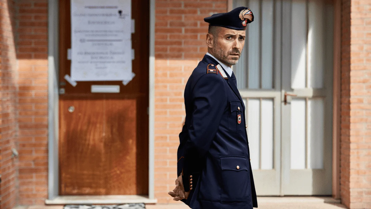 Regali per impedire uno sfratto, chiesti 5 anni per ex comandante dei carabinieri