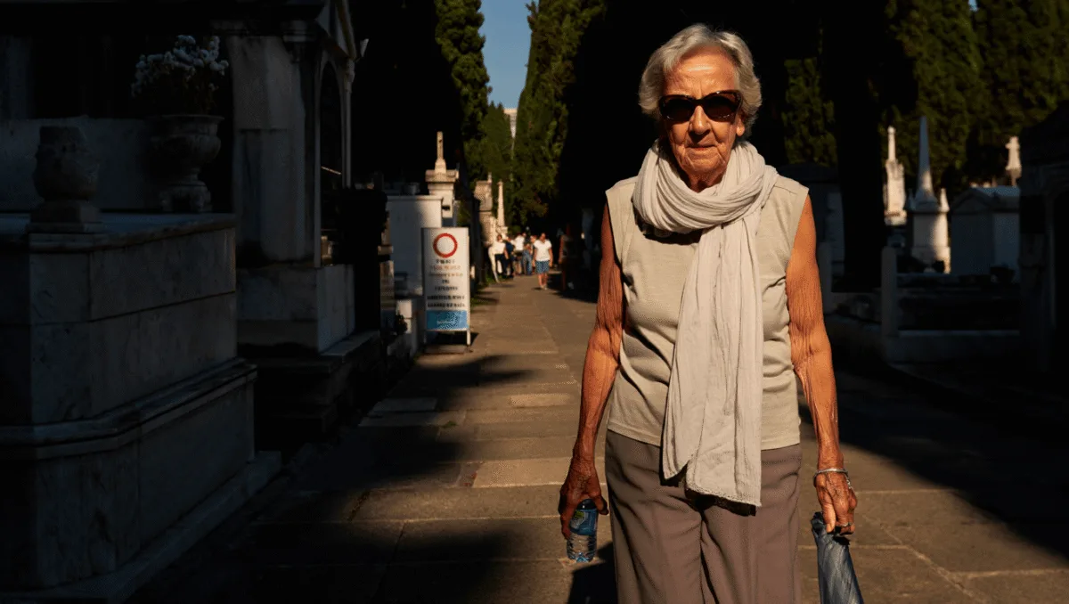 Caldo, a Cagliari weekend da bollino rosso: chiusi i cimiteri e il parco di Tuvixeddu, attivi i rifugi climatici