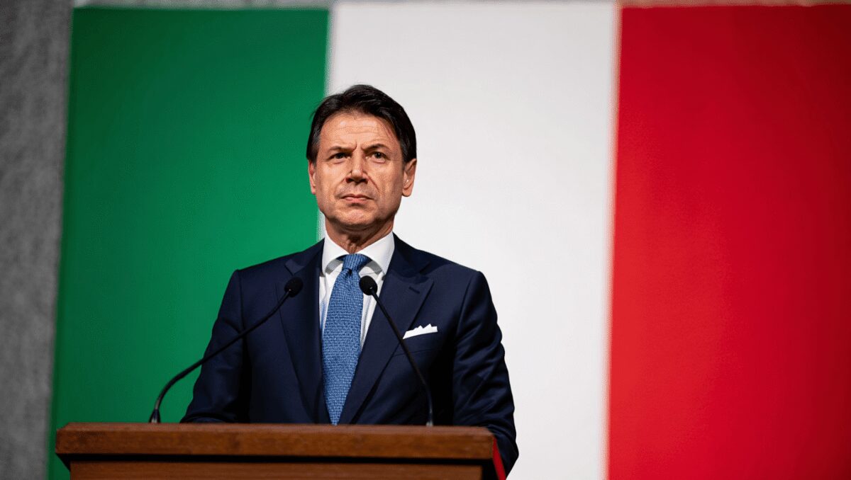 Conte, 'la posizione sull'Ucraina la decideremo con le primarie'