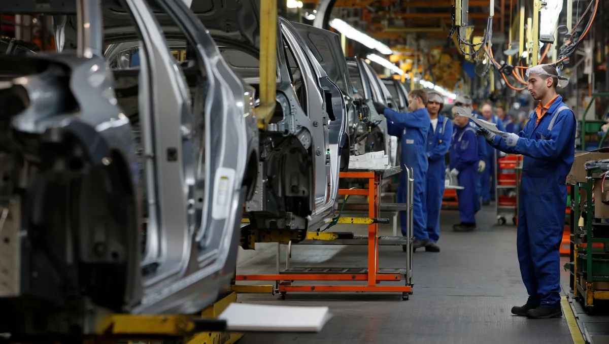 Perché le regole non creano automaticamente industrie — Regole come quelle su mercati digitali, intelligenza artificiale o componentistica pongono limiti e obblighi, ma non costruiscono fabbriche né sviluppano imprese. La normativa definisce il campo di gioco, ma non determina chi ci