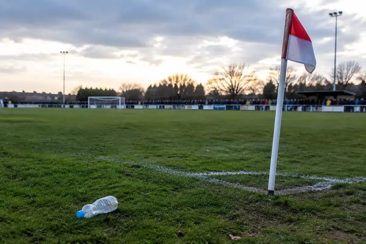 Giudice sportivo annuncia verdetti: promozioni e penalità che spostano la classifica